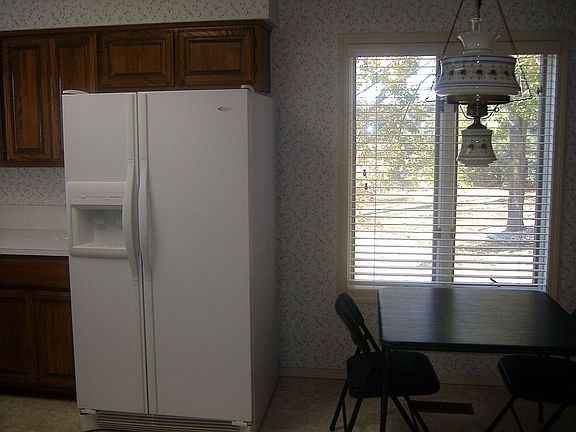 4th image of 3 Brett Ln