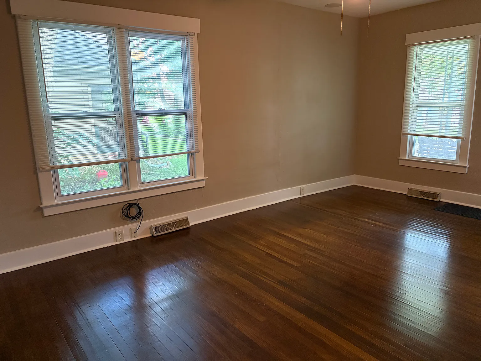 3 bed, 1200 sqft, $1,475 — Photo 3