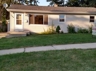 124 Bluff St, Aurora, IL 60505