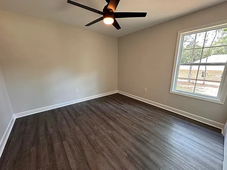 132 Gritney Rd — Photo 6