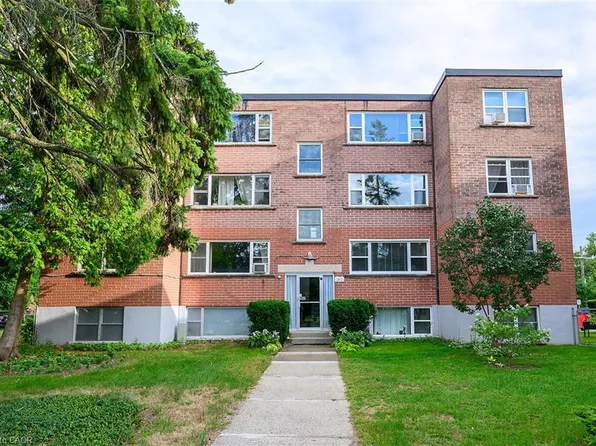 2422 New St #9, Burlington, ON L7R 1J6