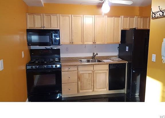 4th image of 838 Pelhamdale Ave APT 1V