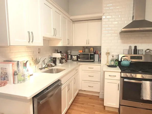 147 Cedar St APT 1R, Somerville, MA 02144