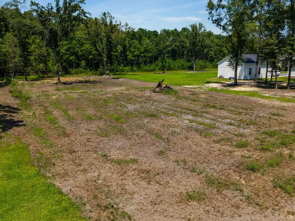 612 Savage St, Moncks Corner, SC 29461