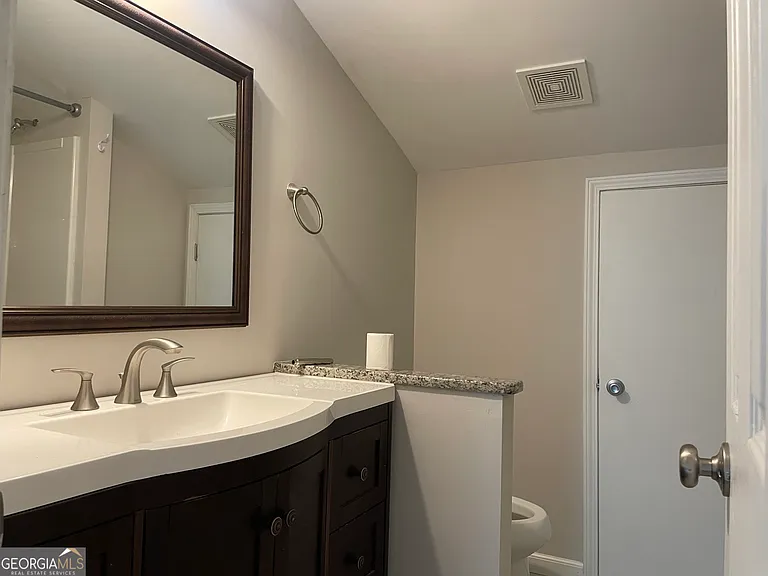 100 Kelley Way — Photo 19