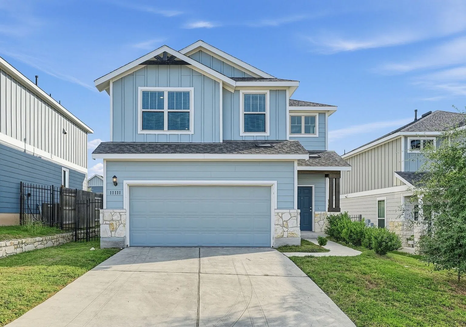 Charming 3BR House in Manor — Photo 2