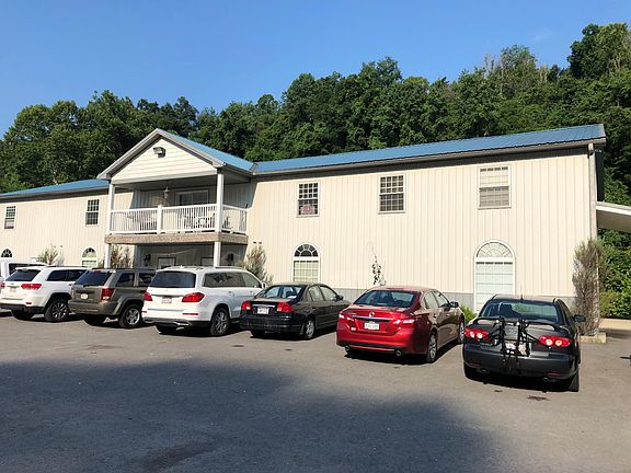 2nd image of 1000 Creekview Ln #1104