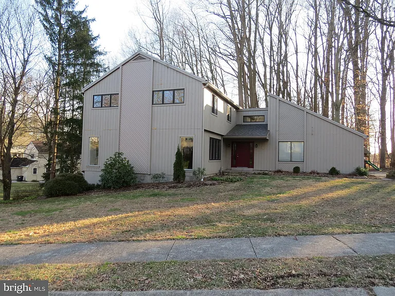 30 Kings Grant Rd — Photo 2