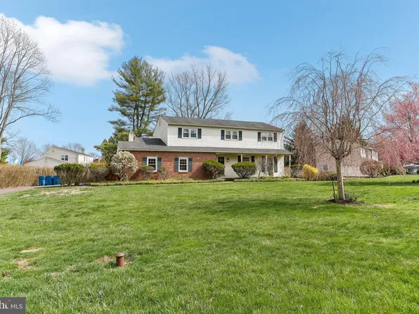 9 Beechwood Dr, Chalfont, PA 18914