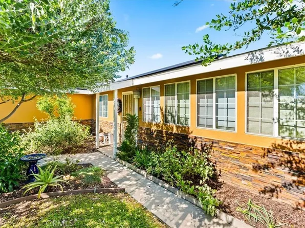 2009 W Oak Ave, Fullerton, CA 92833