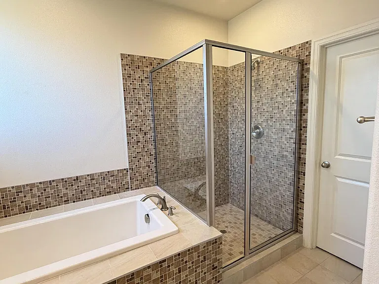 1354 Cassis Dr — Photo 4