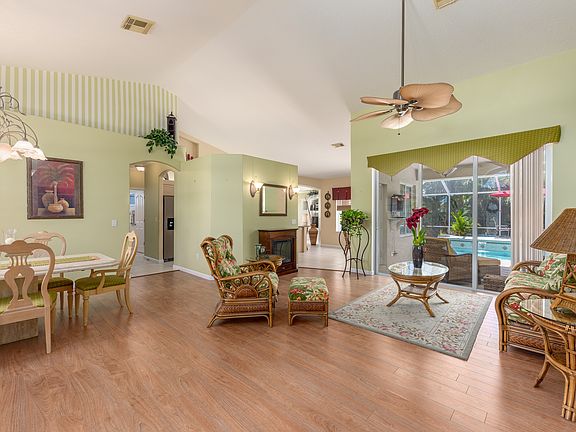 4th image of 5779 NW Zenith Dr