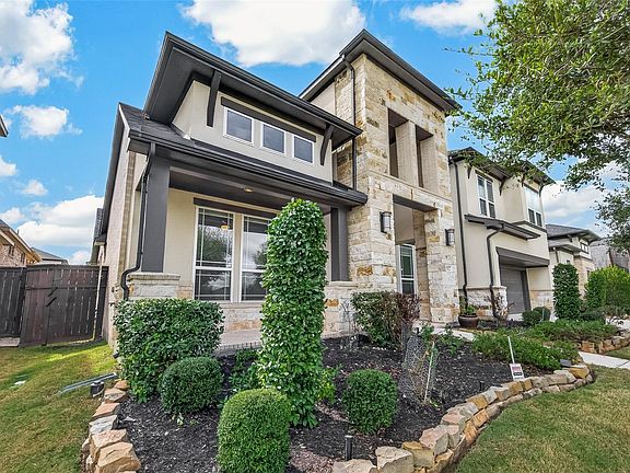 2nd image of 28122 Harper Meadow Ln
