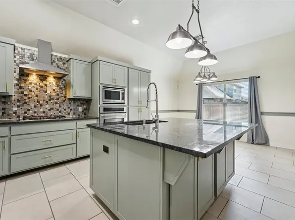 8324 NW 138th Cir, Oklahoma City, OK 73142