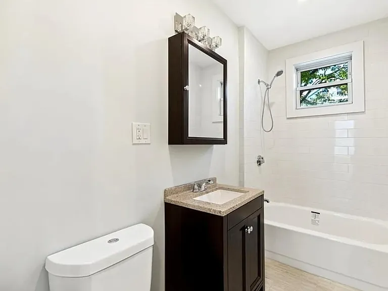 348 Centre St #2A — Photo 3