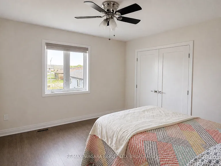 29 Oriole Cres — Photo 16