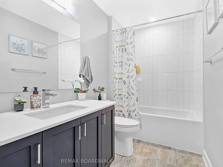 232 Bristol Cres — Photo 21