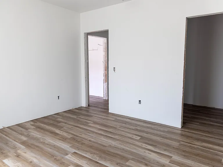 Middletown Flats — Photo 40