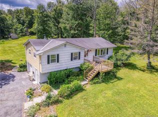 127 Pickles Rd, Bloomingburg, NY 12721