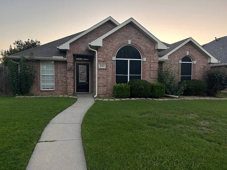 8161 Durham Dr — Photo 1