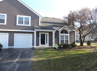1246 N Knollwood Dr, Palatine, IL 60067