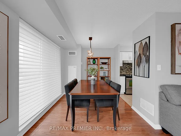 51 Baffin Ct #220 — Photo 23