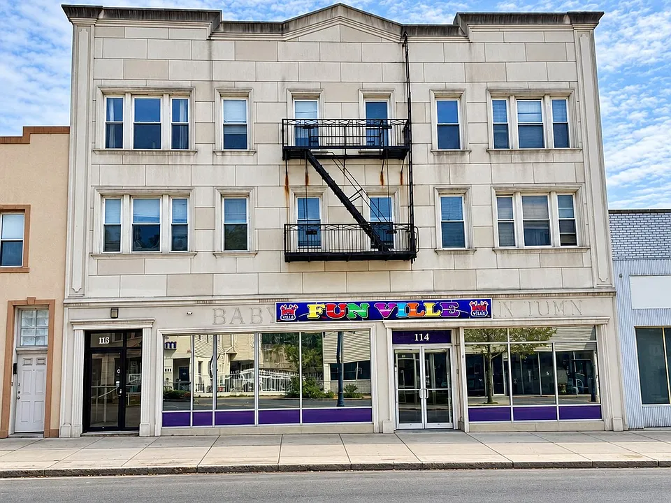 114-116 Washington Ave #9