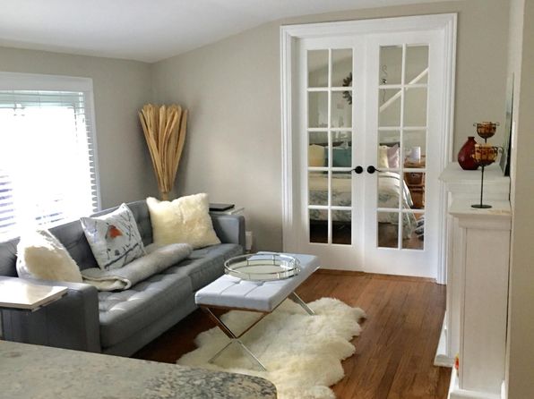 1047 Dewey Ave #2