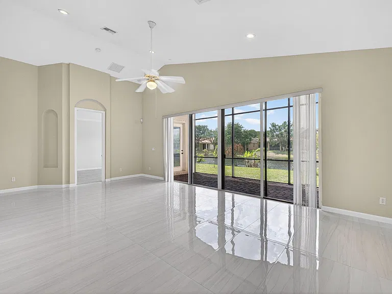 2237 SW Newport Isles Blvd — Photo 9
