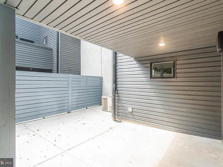 1616 Kater St #1 — Photo 9