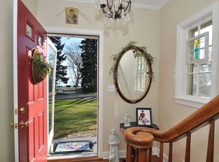 5110 Wind Point Rd, Racine, WI 53402