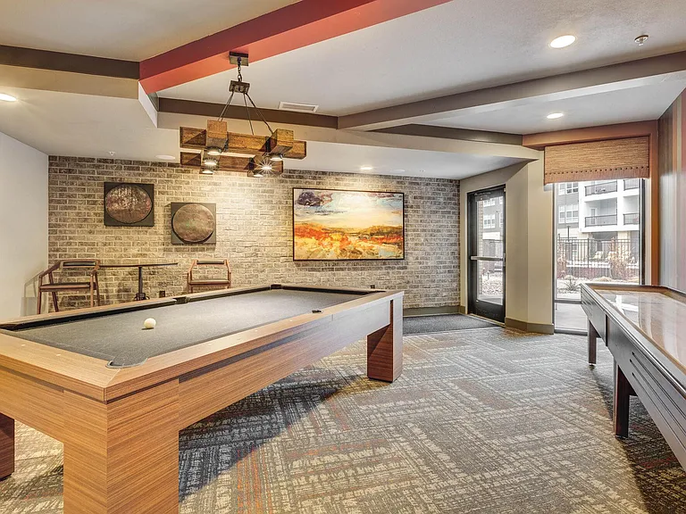 Gateway 505 — Photo 14