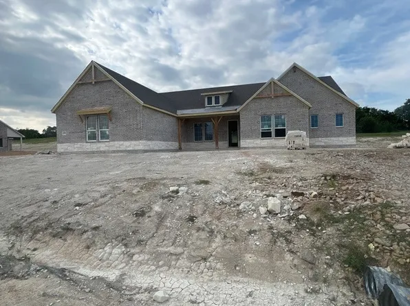 1108 Perrin Ln, Van Alstyne, TX 75495
