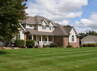 12317 Raelyn Hills Dr, Perry, MI 48872