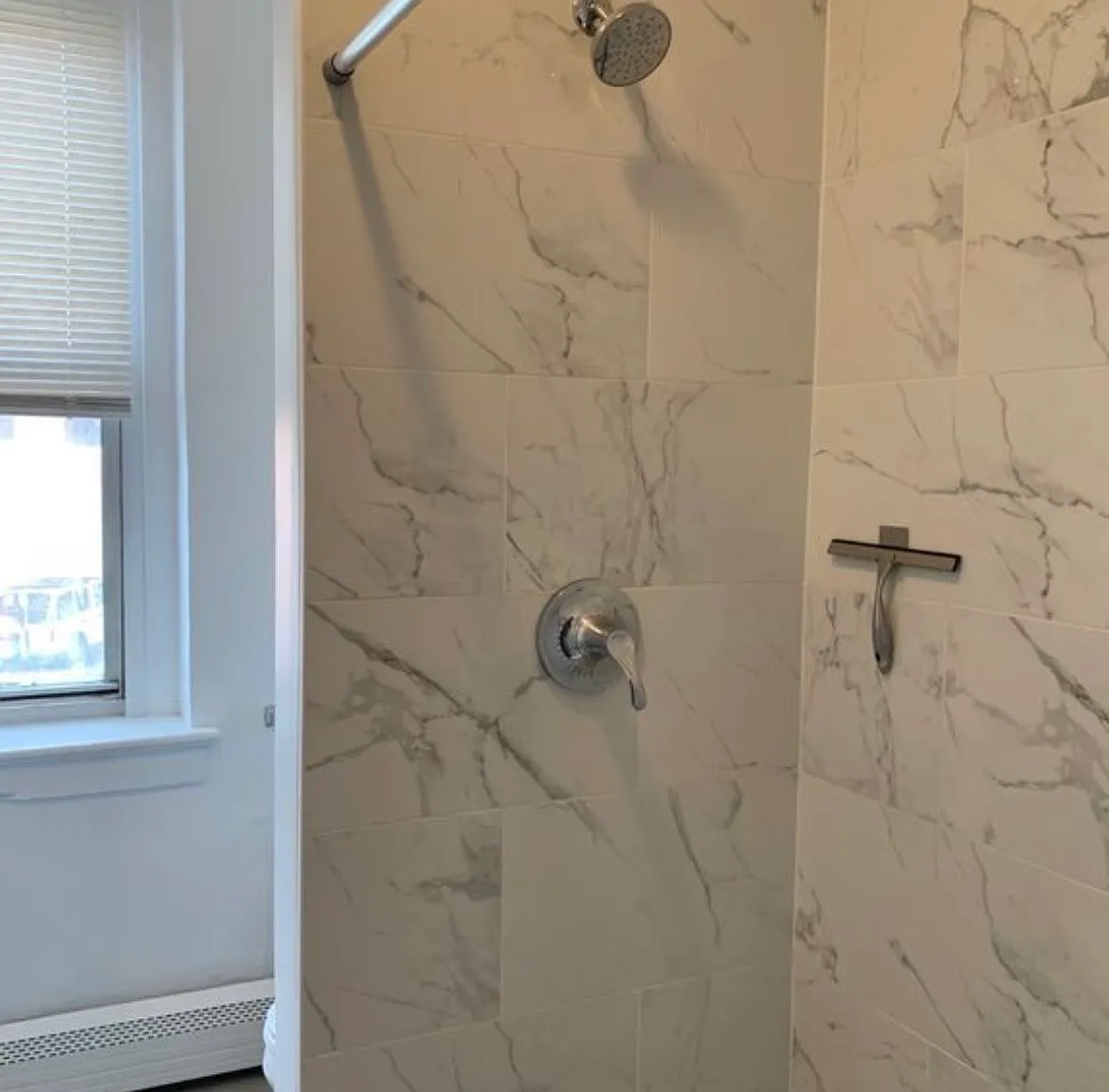 4 bed, 1000 sqft, $2,995 — Photo 3