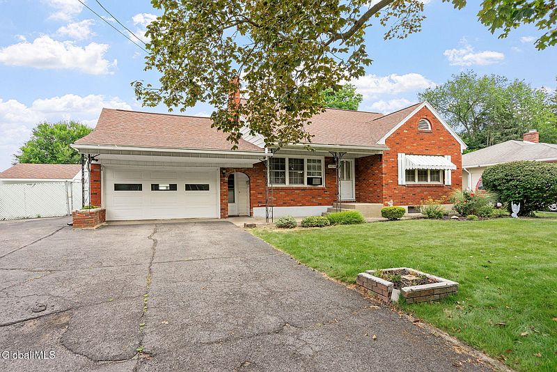 3rd image of 1020 John Alden Lane