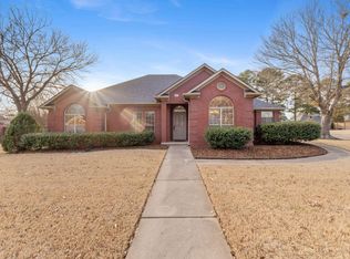 1655 Chicot Dr, Conway, AR 72034