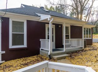 17 McDade St, Asheville, NC 28806