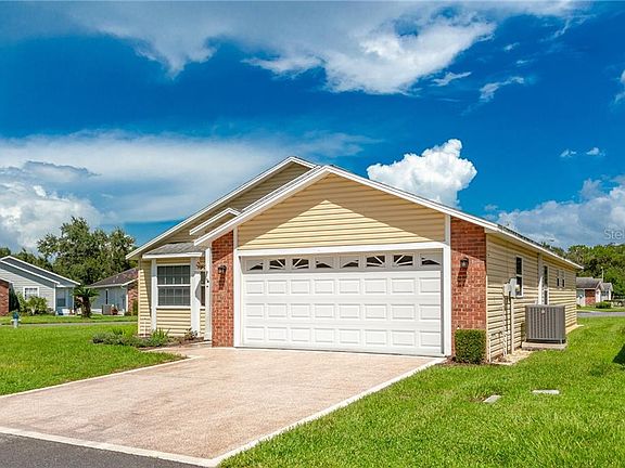 3rd image of 37343 Derbyshire Dr