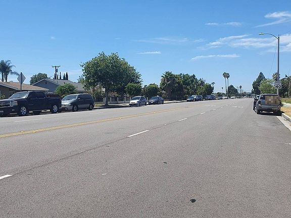 4th image of 4844 San Bernardino St