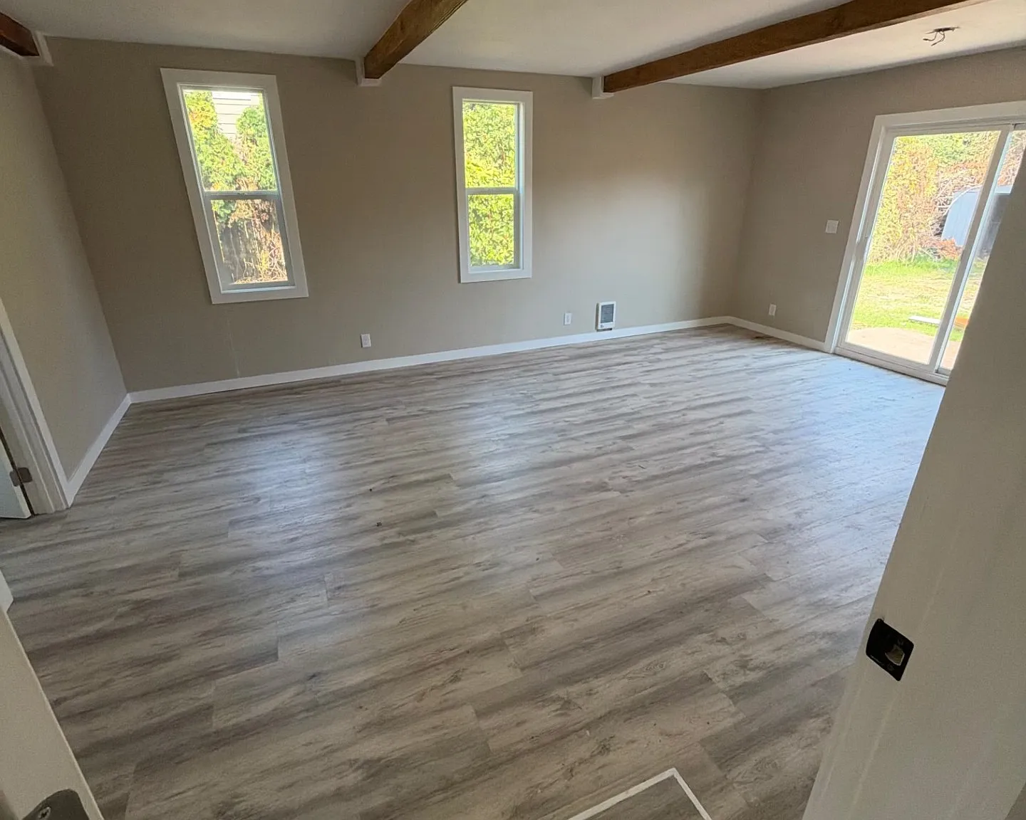 3 bed, 1232 sqft, $2,350 — Photo 3