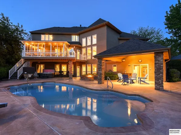 2114 S 189th Cir, Omaha, NE 68130