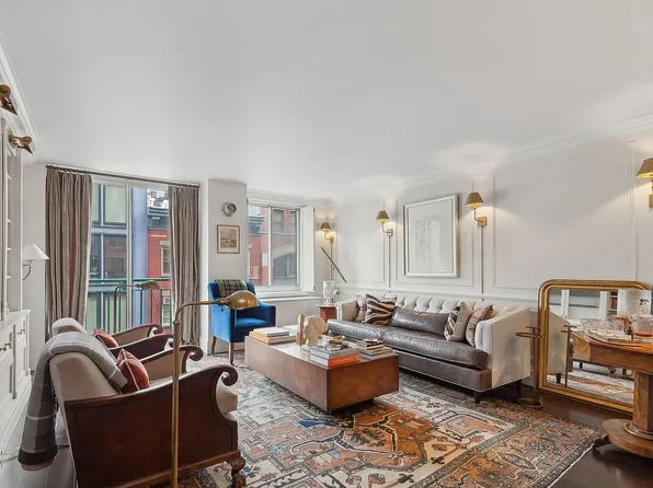 311 Greenwich St APT 5E, New York, NY 10013