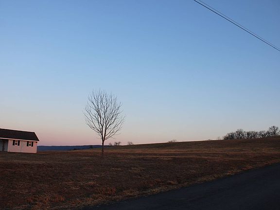 3rd image of 150 Boyer Rd