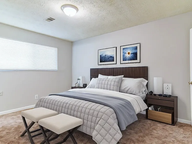 The Life at Arbor Creek Apartments — Photo 16