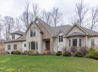 18905 Sanctuary Dr, Chagrin Falls, OH 44023