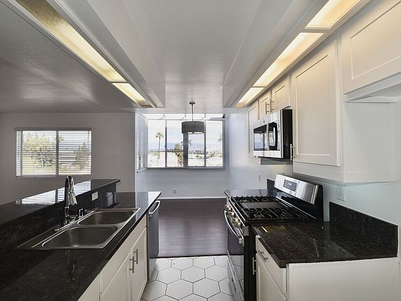 4th image of 11923 Laurelwood Dr APT 7