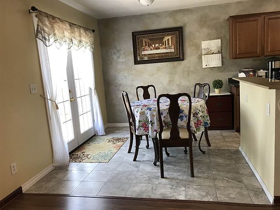 5th image of 4916 Manchester Dr