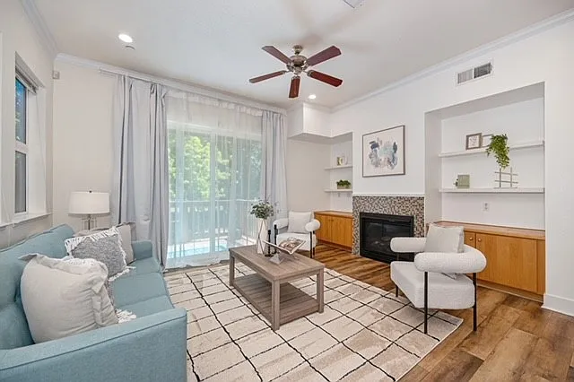 283 McDowell Ln — Photo 2