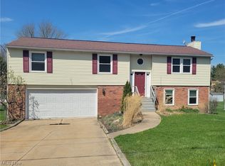 9595 Hoose Rd, Mentor, OH 44060